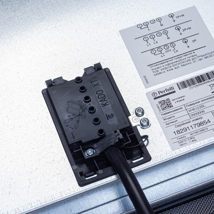 Поверхня склокерамічна Perfelli VH 6123 BL